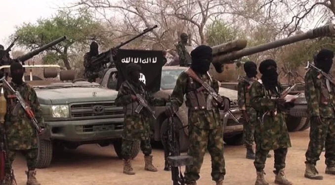 ISWAP Sad End: ISWAP Slaughters 3 Nigerian Soldiers, Distribute Video