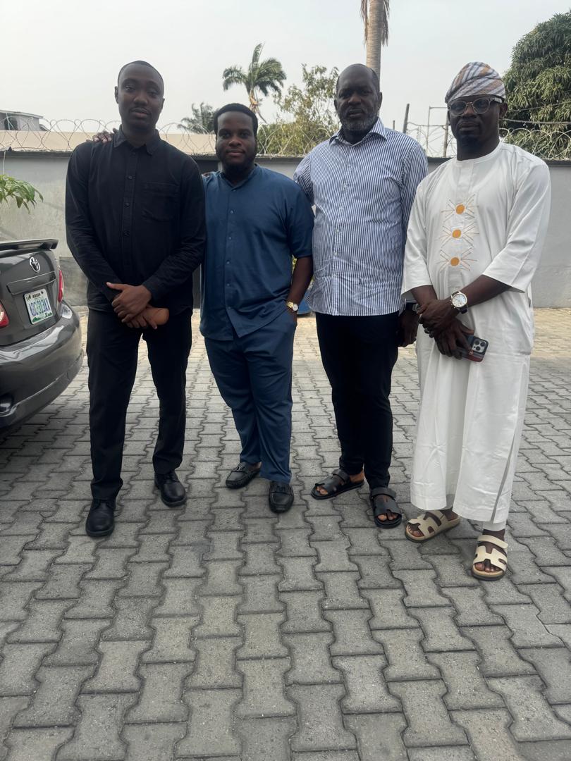 Obidient Movement Members Pay Condolence Visit To Okupe’s Family (PHOTOS)