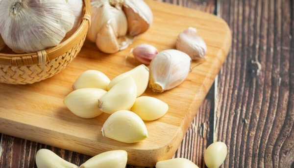 Benefits Of Eating Garlic Daily On An Empty Stomach