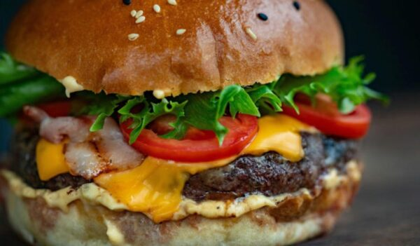 Five Habits That Contribute To Stomach And Visceral Fat - Expert Reveal