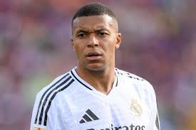 Champions League Opener: Mbappe’s Double Penalty Seals 10-Man Real Madrid’s 200th UCL Win