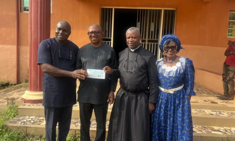 Peter Obi Donate N10 million To Anambra Hospital