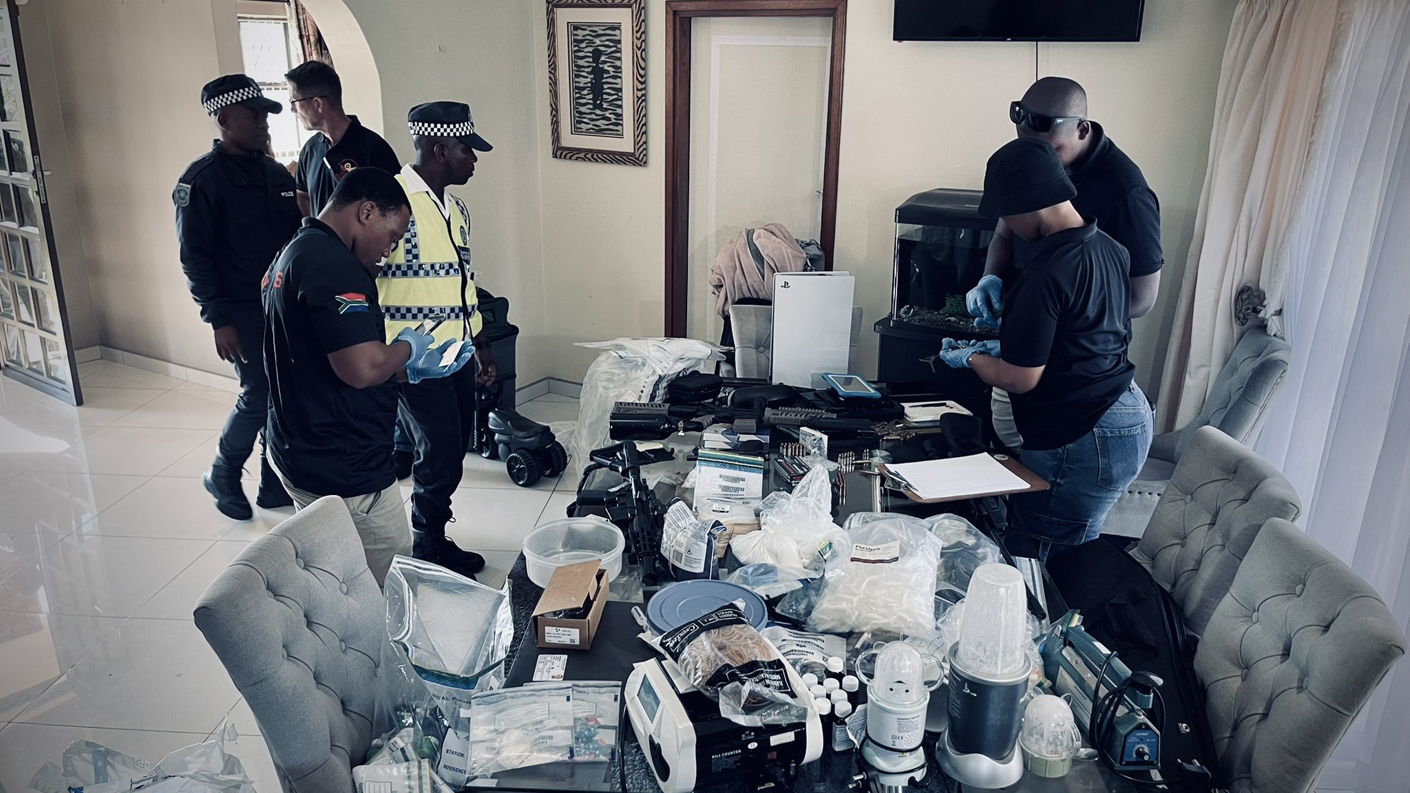 BREAKING: Police Uncovered A Drug Lab In The Umhlatuzana Area
